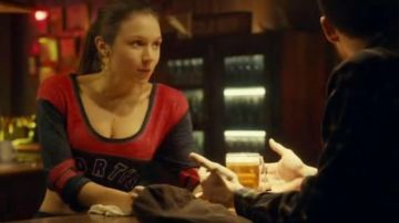 Camiseta "SHORTY'S" de Waverly en Wynonna Earp