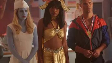 El vestido blanco de Chanel en Scream Queens