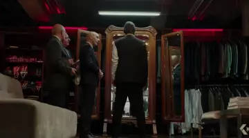 The shoes of John Wick (Keanu Reeves) in John Wick : Chapter 2