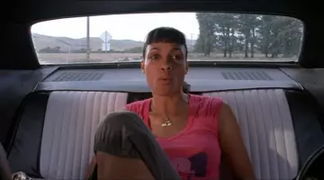 The pendant rainbow of Abernathy (Rosario Dawson) in " Boulevard of Death (Death Proof)