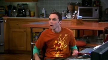 Le t-shirt The Flash orangé de Sheldon Cooper (Jim Parsons) dans The Big Bang Theory S04E05