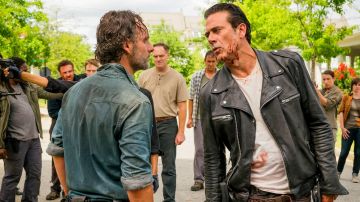 Chaqueta de cuero de Negan (Jeffrey Dean Morgan) en The Walking Dead S07E08
