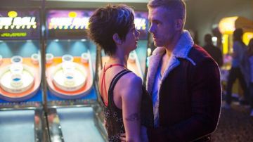 Jacket plaid red and black of Ryan Reynolds in Deadpool