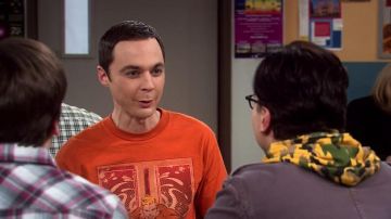 The orange t-shirt with Aquaman Sheldon Cooper (Jim Parsons) in The Big Bang Theory