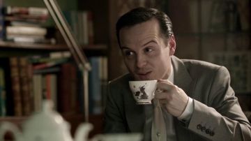 Le service à thé Ali Miller dans Sherlock