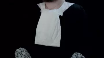 Accessoire costume avocat vu dans Interview des personnages - Noël de Linksthesun