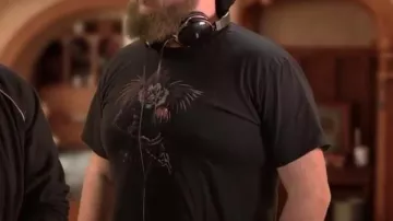 La camiseta de Death Note apareció en el video de linksthesun "Chansons françaises: le moment où ça a merdé (critique)"