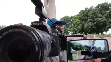 Camera : Canon EOS 70D