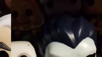 Funko Pop Figurine: Feliz