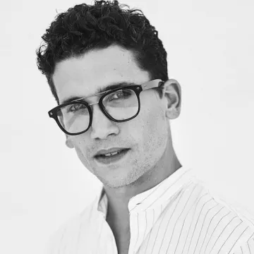 Les lunettes de vue de Jaime Lorente ( (Denver dans La casa de papel) sur Instagram