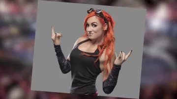 Les lunettes steampunk de Becky Lynch dans la vidéo YouTube 20 bonnes raisons d'aimer le catch de Linksthesun