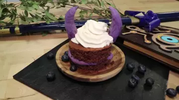 The replica Master Sword Gastronogeek (Thibaud Villanova) in his video "Recipe The Legend of Zelda - The Cake Monster"
