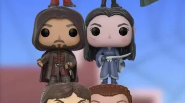 Funko Pop Aragorn y Arwen vistos en Spider-man's 20 Dumbest Enemies (Linksthesun)