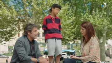 The blouse print floral Luna Torres (Anne Decided) in #PBLV Plus belle la vie S14E3554