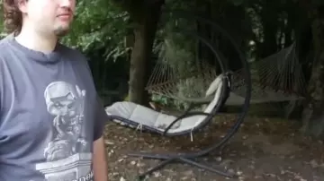 Siège de jardin suspendu