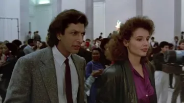 The burgundy tie Seth Brundle (Jeff Goldblum) in The fly