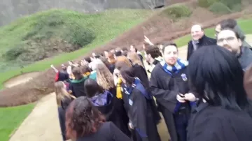 Cosplay Serdaigle en el video de Linksthesun "Vlog - On the set of the Attic Player!"