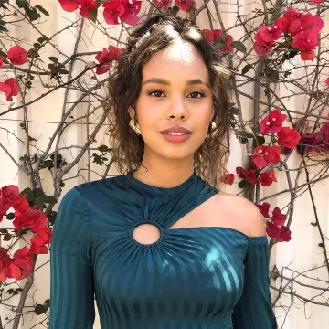 La robe Yi­gal Az­rouël portée par Alisha Boe sur son compte Instagram