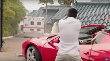 The Ferrari 488 Spider of Thomas Magnum (Jay Hernandez) in Magnum P. I. (2018) (S01)