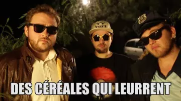 Sunglasses, gold stars are seen in The Green Line - 50/50 (critical) (Linksthesun)