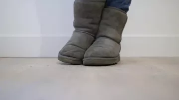 Boots Ugg grey EnjoyPhoenix in his video My shoe collection 2016