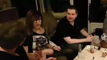 Camiseta de Darth Vader en el vídeo de linsthesun Vlog - LinksTheSun en Geek Faëries 2017