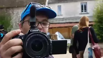 Bezel Pixel in the video Linksthesun Vlog - LinksTheSun to Geek Faëries 2017