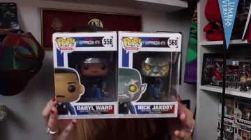 La figurine funko pop de Nick Jakoby dans la vidéo youtube  Haul nyc avec adresses et surprise de Fancy Fanny