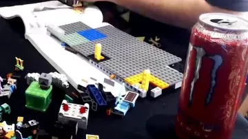 MOnster Energy in the video linksthesun The Mine Minecraft Lego (presentation of the Advent Calendar)