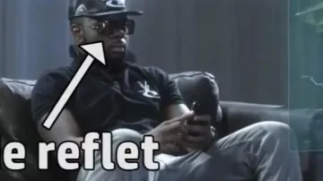 El vórtice de polo negro en el video de revisión de Game over - Vitaa feat. Gims Maestros de LinksTheSun