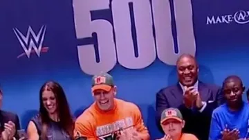 La casquette orange de John Cena vue dans "20 bonnes raisons d'aimer le catch" de Linksthesun