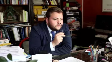 jacket-blue suit seen in Is that you love me - Maître Gims (critique) REUPLOAD of Linksthesun