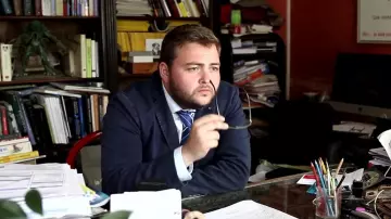 jacket-blue suit seen in Is that you love me - Maître Gims (critique) REUPLOAD of Linksthesun