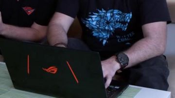 PC Asus Rog Strix seen in French Songs : the moment when it was screwed up (critical) Linksthesun