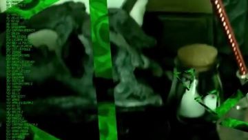 Cráneo fósil de dinosaurio en resina visto en Point Culture: Fan Theories in Cinema (Parte 1) REUPLOAD (Linksthesun)