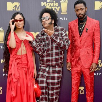 The dress Rosie Assoulin Spring 2018 to Tessa Thompson on the red carpet of the MTV Movie Awards 2018