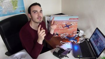 Le drone PNJ dans la vidéo YouTube Présentation du PNJ Drone Smart Wing de La Chaîne du Geek