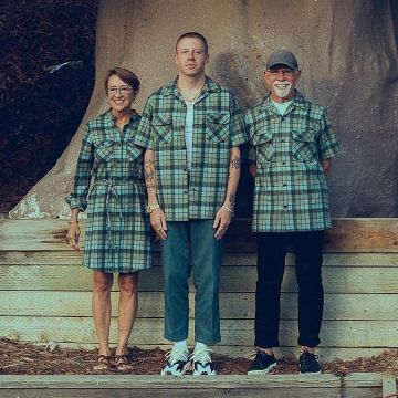 Zapatillas Adidas Yeezy Wave Runner 700 de Macklemore en su cuenta de instagram