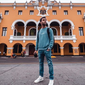 sneakers Nike Air Force 1 Off-White on the account Instagram of Anil B