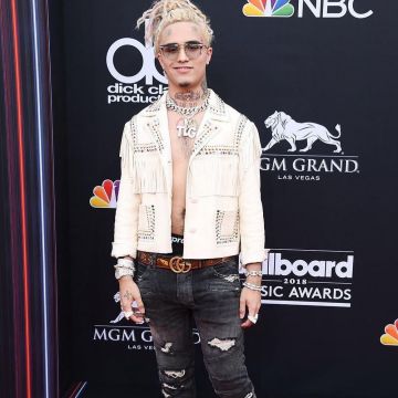 Leather belt buckle double G with snake Gucci Lil Pump on his account Instagram