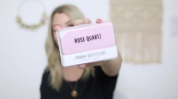 The portable speaker pink quartz EnjoyPhoenix in his video HAUL balances 2018 & try it