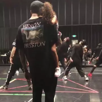 Camiseta "Heron Preston" de Chris Brown en su cuenta de Instagram