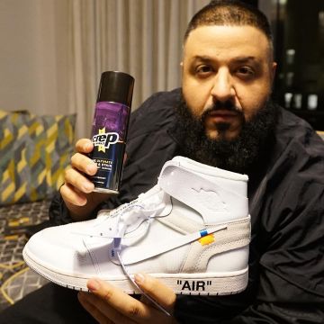 Sneakers Nike Air Jordan 1 x Off White DJ Khaled on his account Instagram