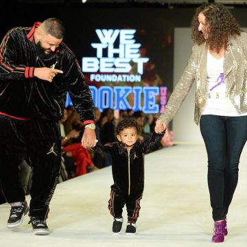 Sneakers Nike Air Jordan 3 retro black cement" DJ Khaled on his account Instagram