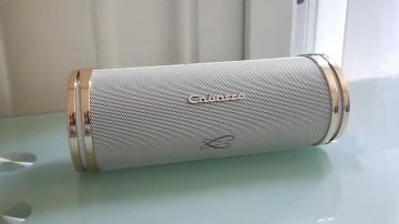 The speaker Cabasse SWELL in the YouTube video I TEST the most BEAUTIFUL pregnant nomad !