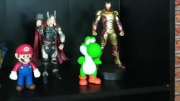 The figurine NINTENDO of Yoshi in the YouTube video WINS the GAUNTLET of the INFINITE THANOS ! #Contest of The chain of the Geek