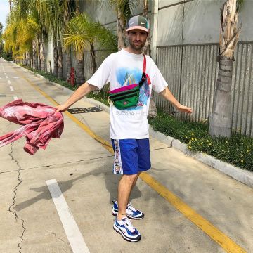 Sneakers Nike Air Max 98 OG Gundam 2018 worn by Sean Wotherspoon on a post-Instagram