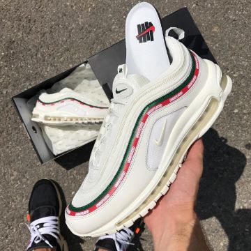 The pair of Nike x Undefeated Air Max 97 UNDFTD White on the account Instagram of Sean Wotherspoon