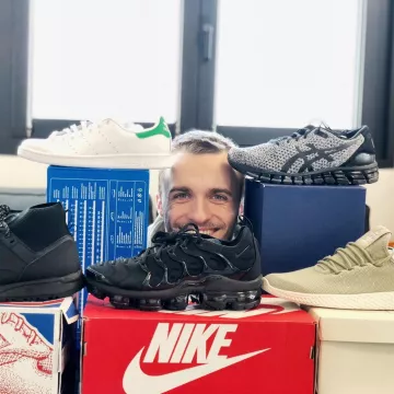 La paire de Nike Air Vapormax noire de Squeezie sur son compte Instagram