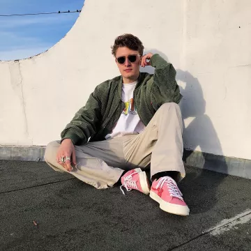 La pareja de Converse Golf la Flor Rosa de Magnus en su cuenta de Instagram